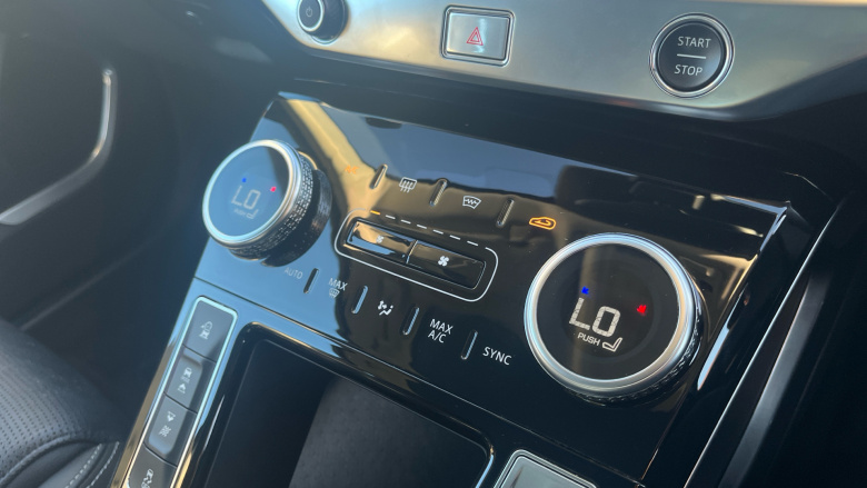 Jaguar I-Pace 294kW EV400 SE 90kWh 5dr Auto [11kW Charger] Electric Estate